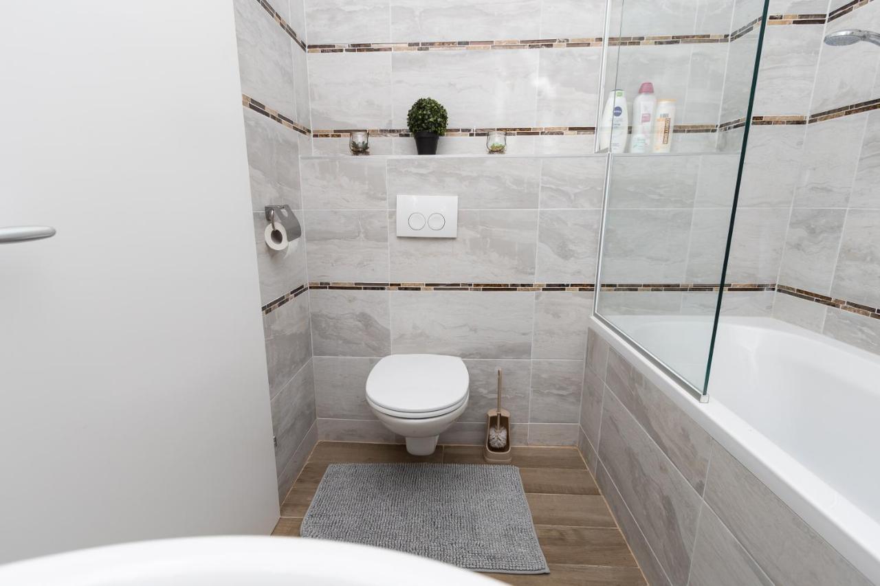 Comfortable Romantic 1 Bedroom Apartment Near Augarten Viyana Dış mekan fotoğraf